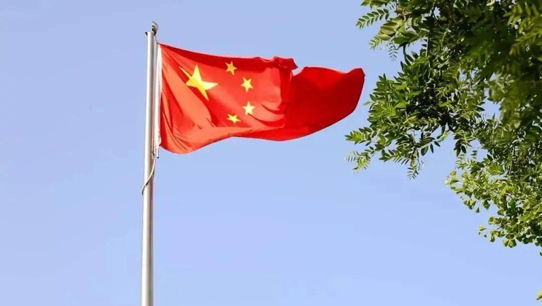 漆黑的森林逃脱